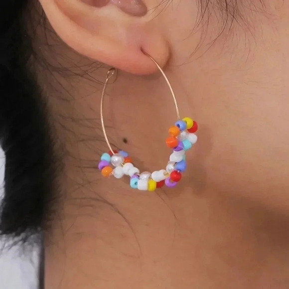 NEW! Colorful Beaded Daisy Flower Hoop Earrings - Picture 1 of 8